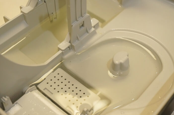 加湿器の水トレーの除菌方法。