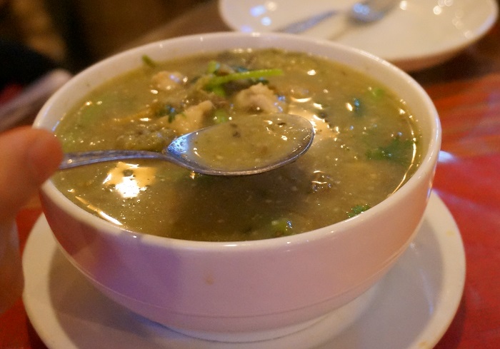 ＜Khmu Garden Restaurant＞で食べたローカルなスープ