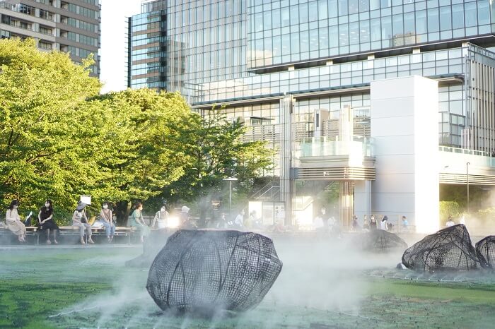 ミッドタウンガーデンに巨大なデジタルアート「光と霧のデジタルアート庭園」が登場